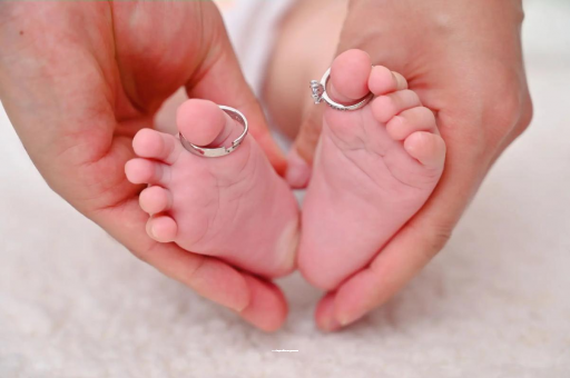 代怀生子好找吗宝宝睡觉头上都是汗
